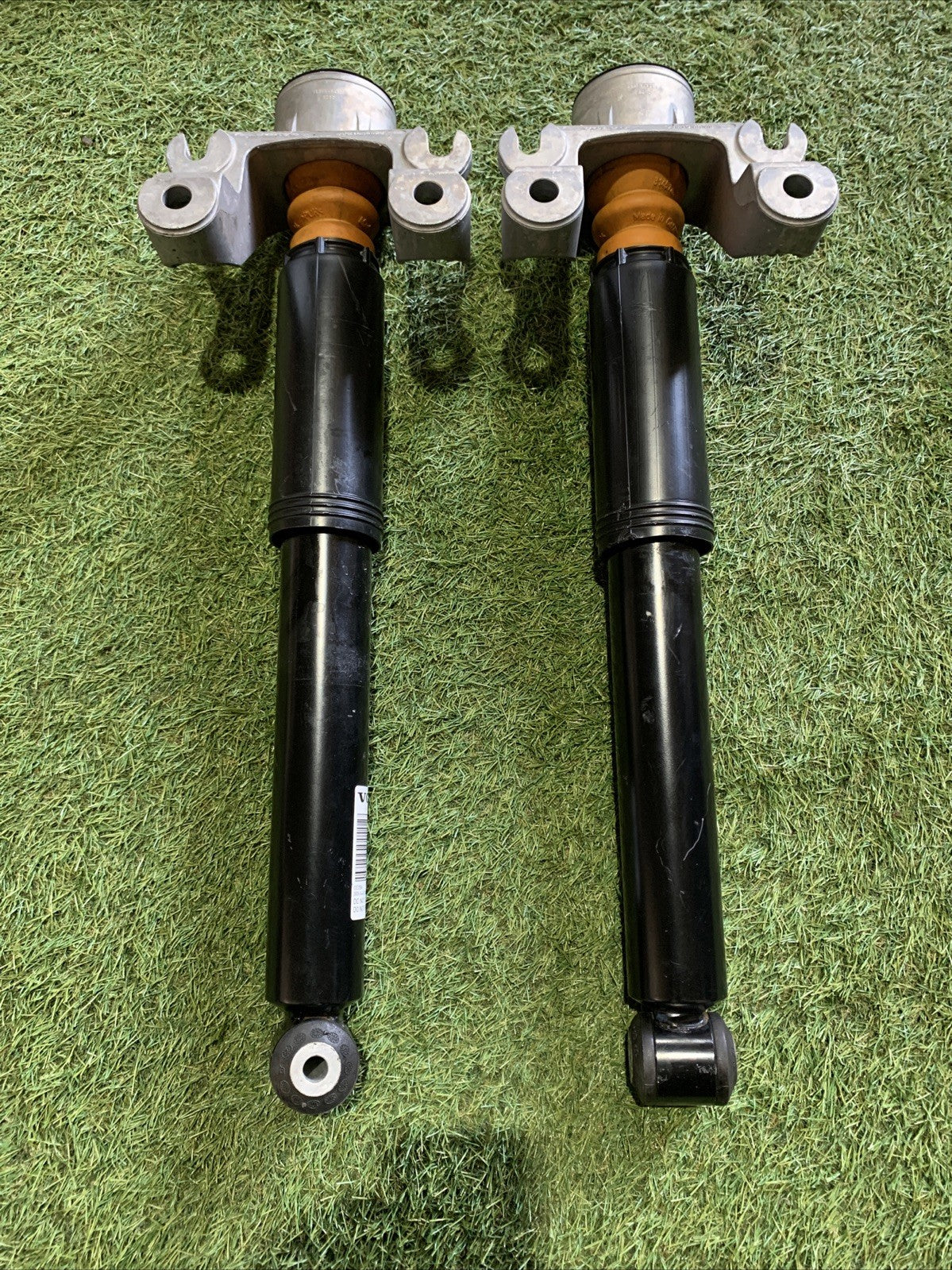Ammortizzatori Posteriori Volvo XC60 2025 32346008