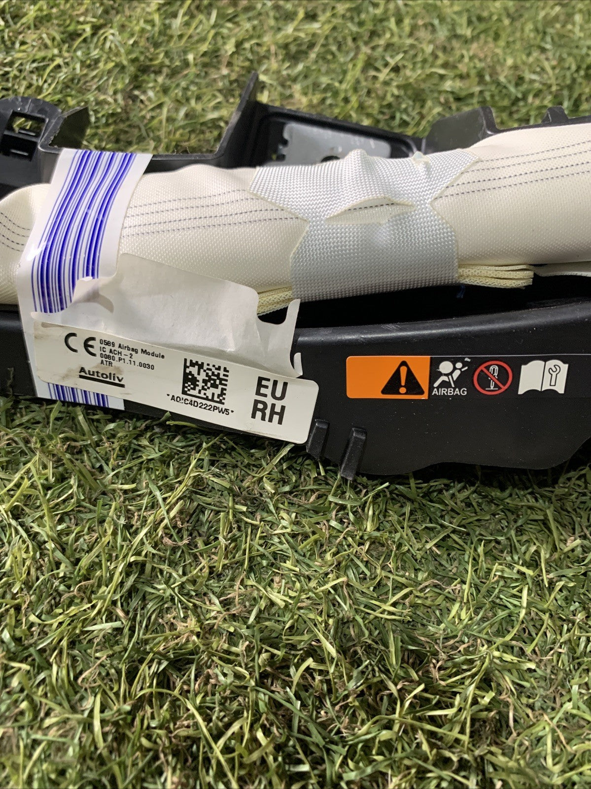 AIRBAG A TENDINA DESTRO DX PER TOYOTA C-HR Ibrida 62170F4010 (16 23) (2)