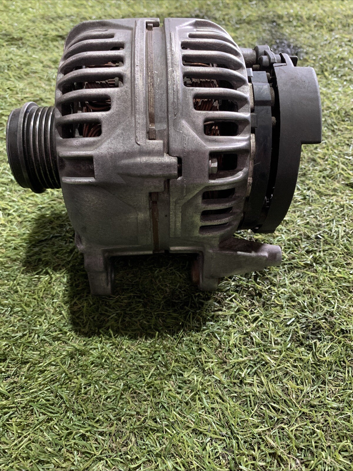 Alternatore Bosch Volkswagen Passat Anno 2004 1.9 Diesel 028903031