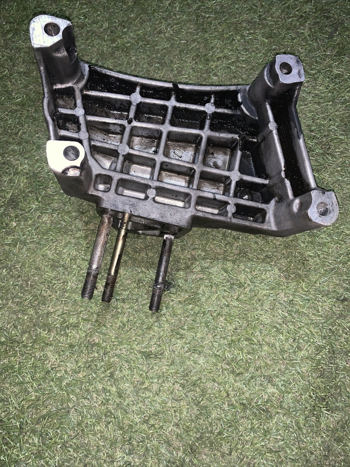 55189875 SUPPORTO MOTORE DESTRO FIAT PUNTO 188 1.3 MULTIJET 2