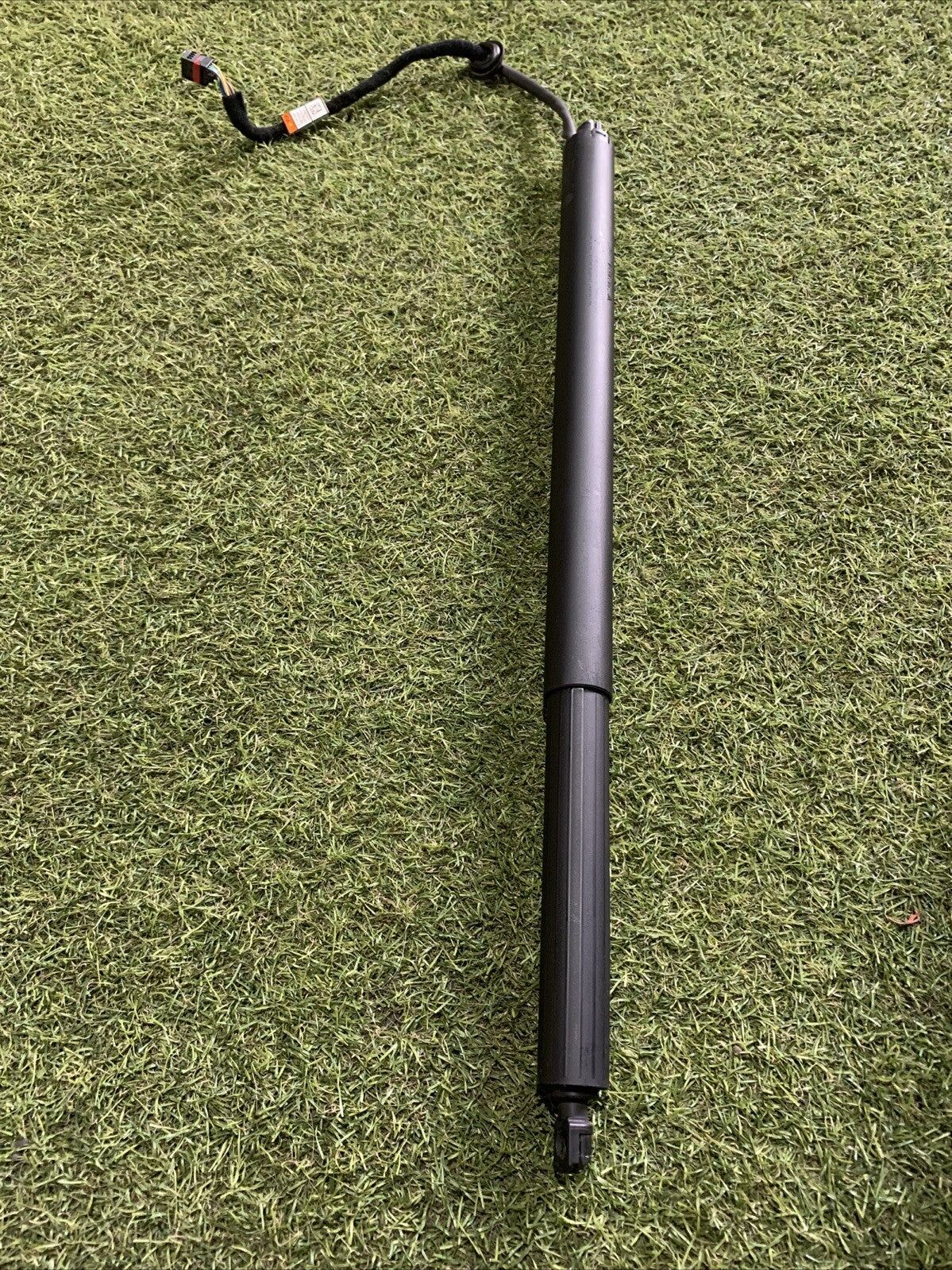 505603960 PISTONCINO COFANO POSTERIORE  ALFA ROMEO Stelvio 2019