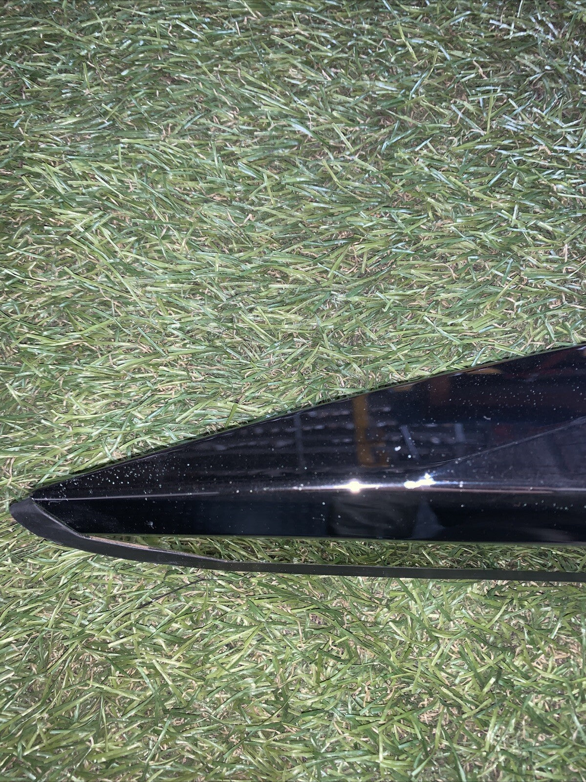 MODANATURA ESTERNA SUPERIORE SX PEUGEOT 2008 ANNO 2017 COD. 9806404877