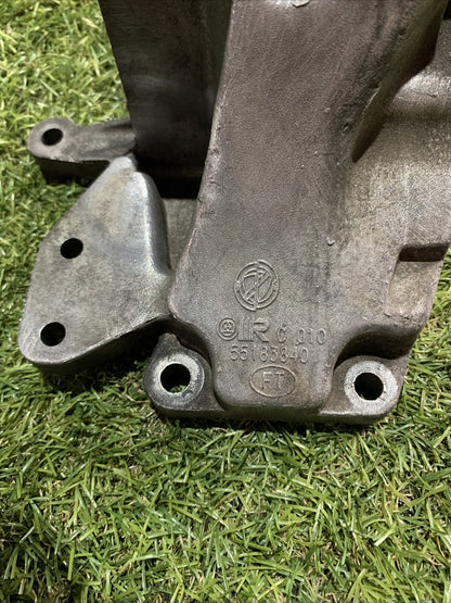 Supporto Pompa Iniezione Fiat Multipla 1.9 55183840