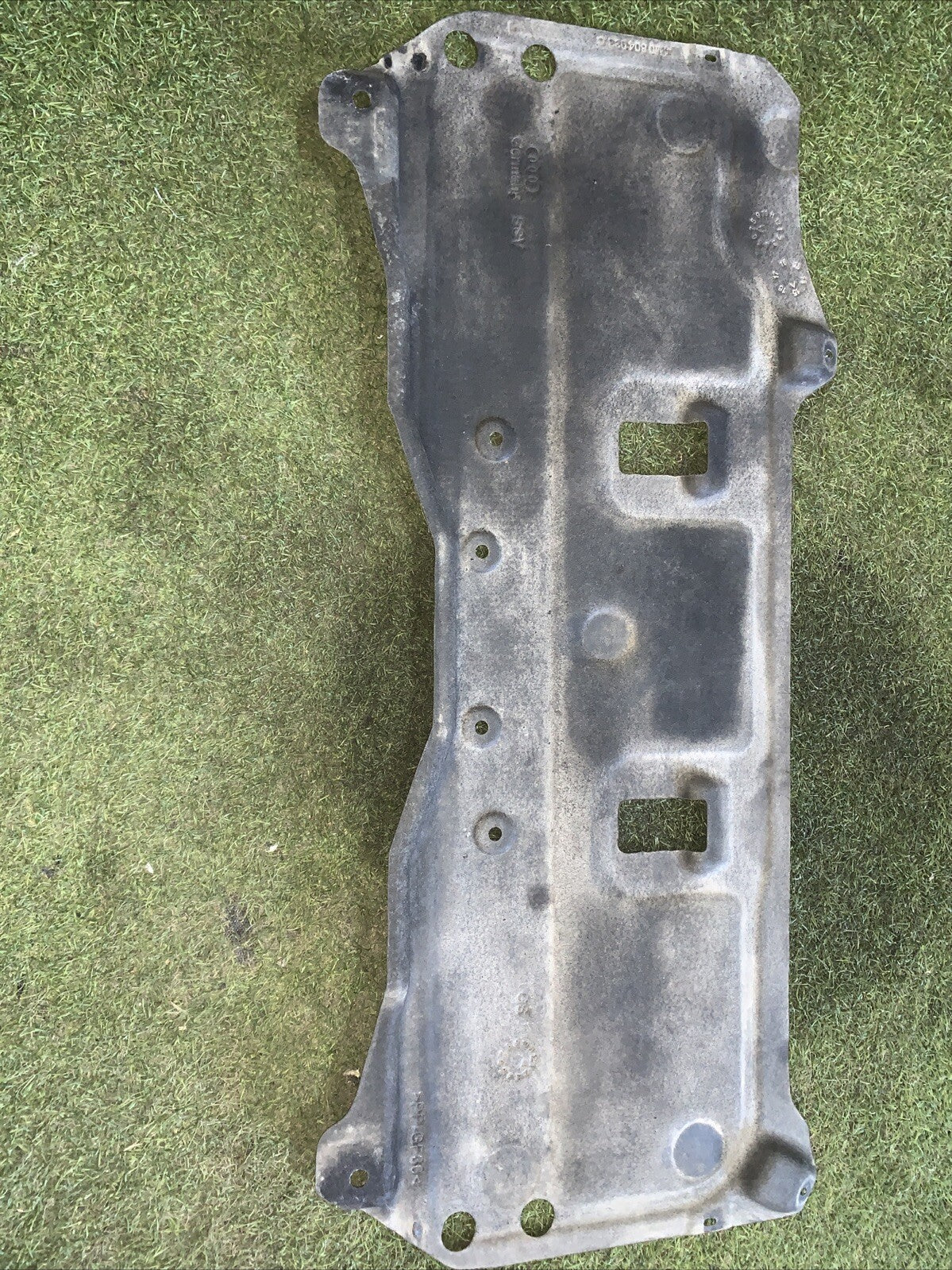 Sotto Scocca Posteriore Centrale Audi Q7 2016 4M0804033C