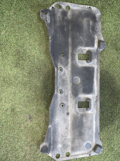 Sotto Scocca Posteriore Centrale Audi Q7 2016 4M0804033C