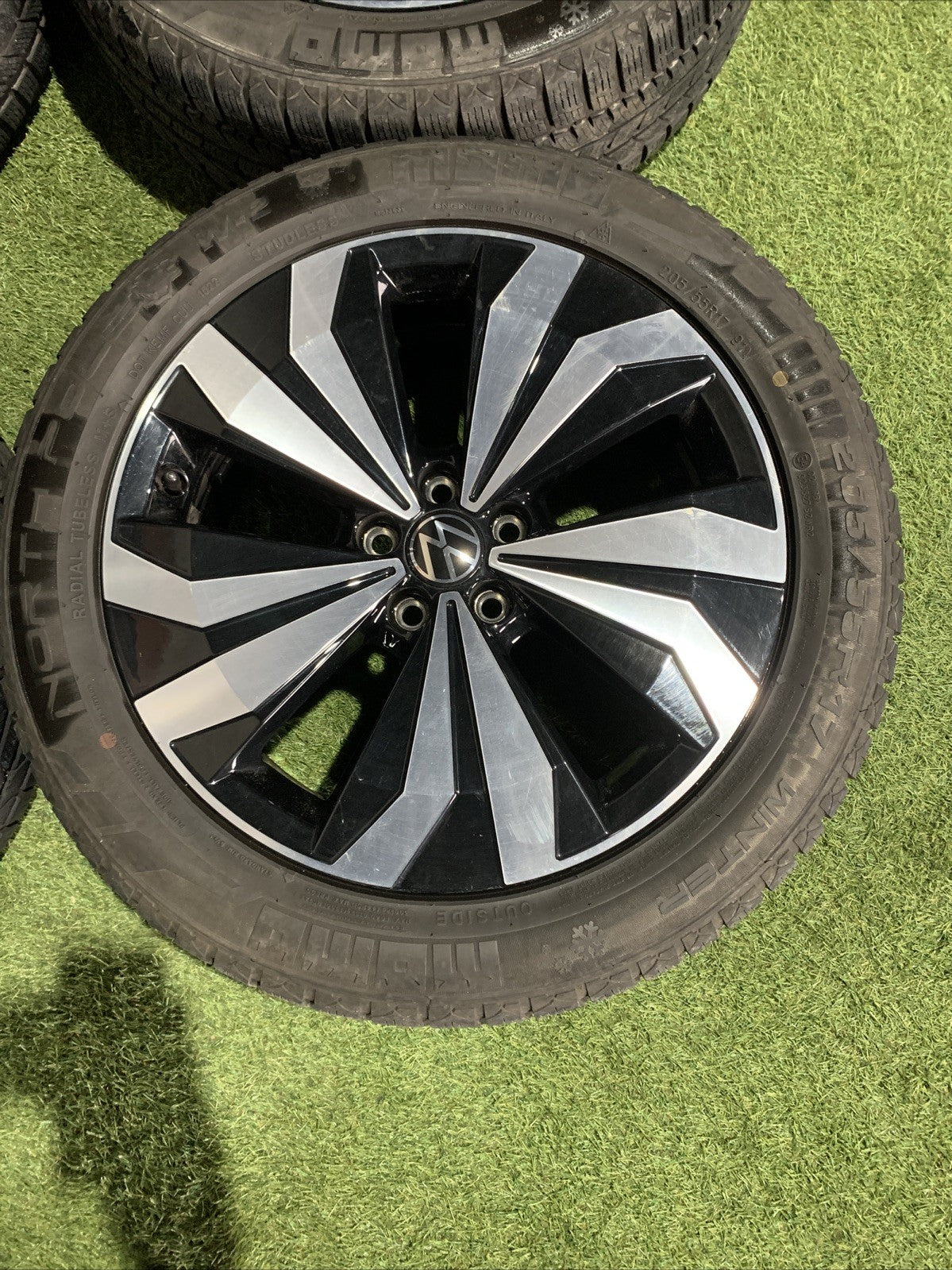 Cerchi In Lega Da 16 Con Gomme Volkswagen T-Cross 2023 R Line 2GM601025M