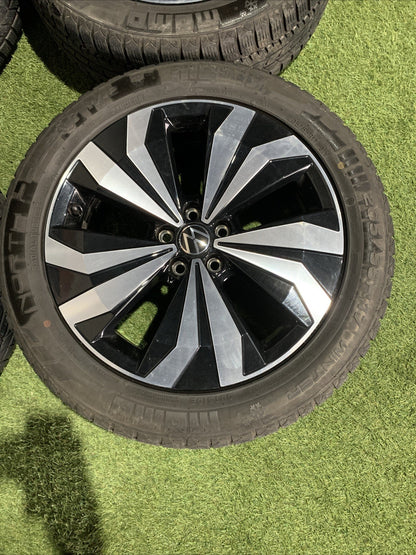 Cerchi In Lega Da 16 Con Gomme Volkswagen T-Cross 2023 R Line 2GM601025M