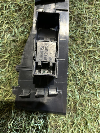 Pulsantiera Alzavetro Posteriore Sinistra Volkswagen Polo 2023 2G4867255E