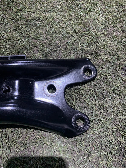 BRACCIO OSCILLANTE ANTERIORE DESTRO SEAT ARONA 2024 1.0 BENZINA  2Q0407152D
