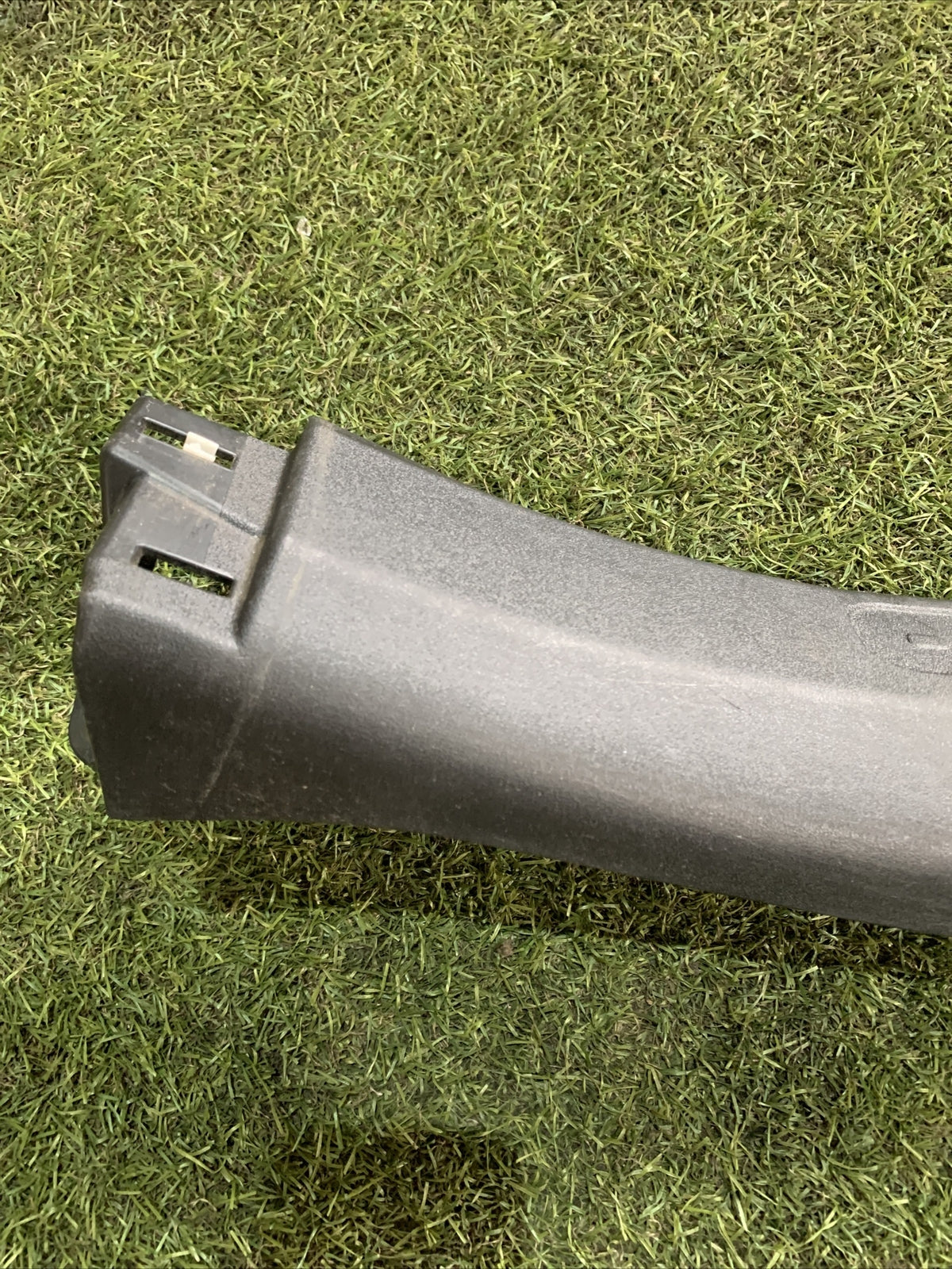 735571900 RIVESTIMENTO BATTI TACCO INTERNO POSTERIORE SINISTRA FIAT 500X 14>