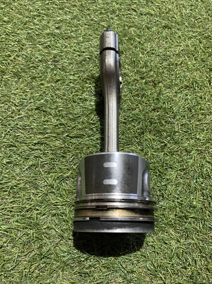 Pistone Motore Peugeot 2008 1.6 Diesel 9H05 1607373680 (1)