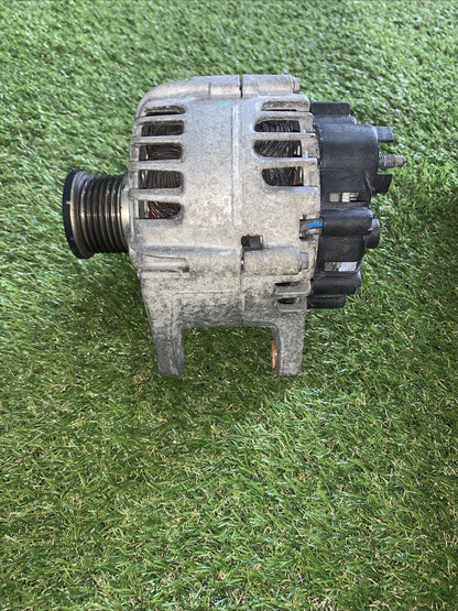 Alternatore Renault Captur 2013 900 Benzina 231007842R
