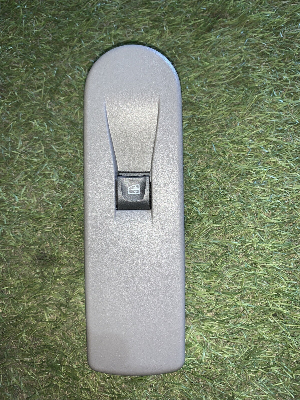 PULSANTIERA ANTERIORE DESTRA DX PER RENAULT Captur Serie 809602454R (13>)