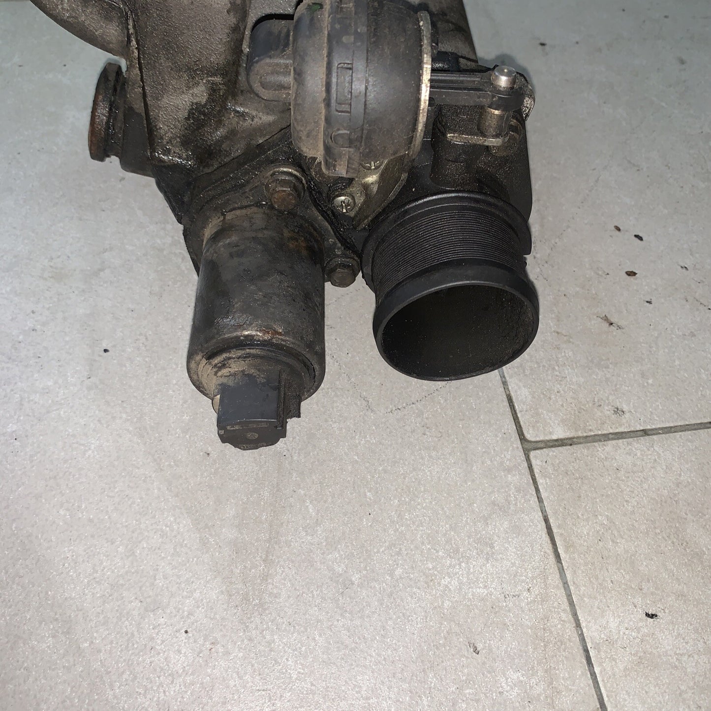 8200145096 collettore aspirazione per RENAULT MEGANE II 1.9 DCI 2003