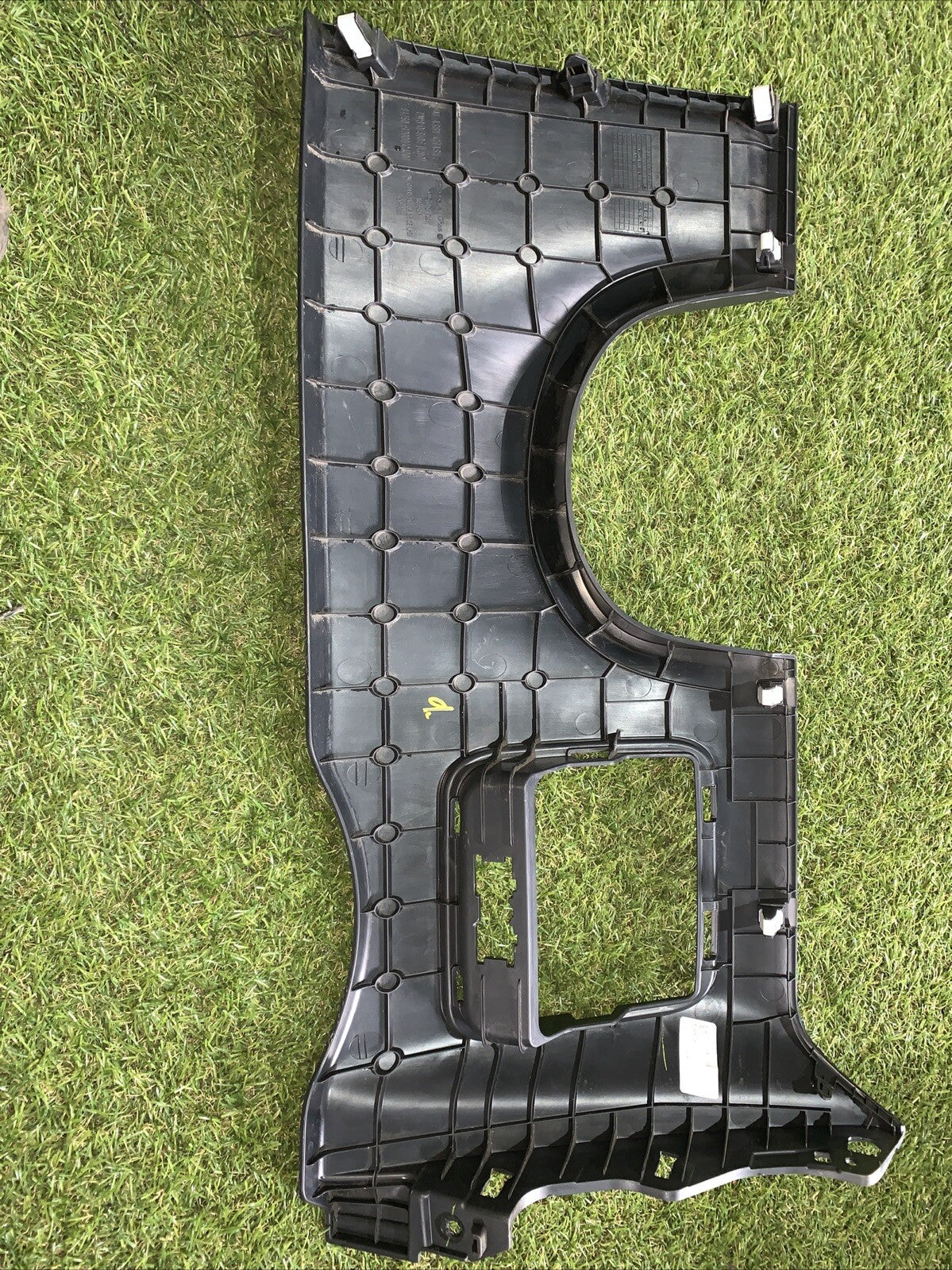 RIVESTIMENTO INFERIORE PANNELLO DI MONTAGGIO KIA SPORTAGE 2023 84750-R2000