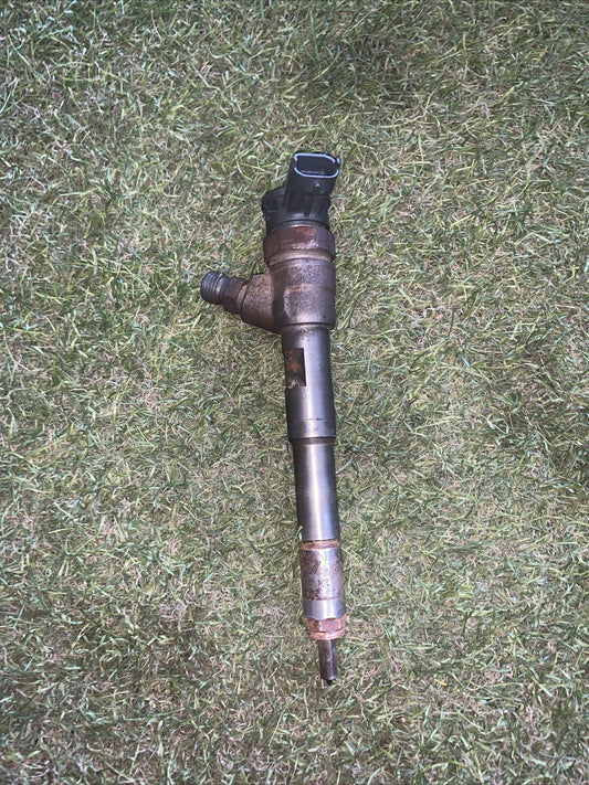 Iniettore Dacia Sandero 2015 1.5 Diesel 0445110485 (1)