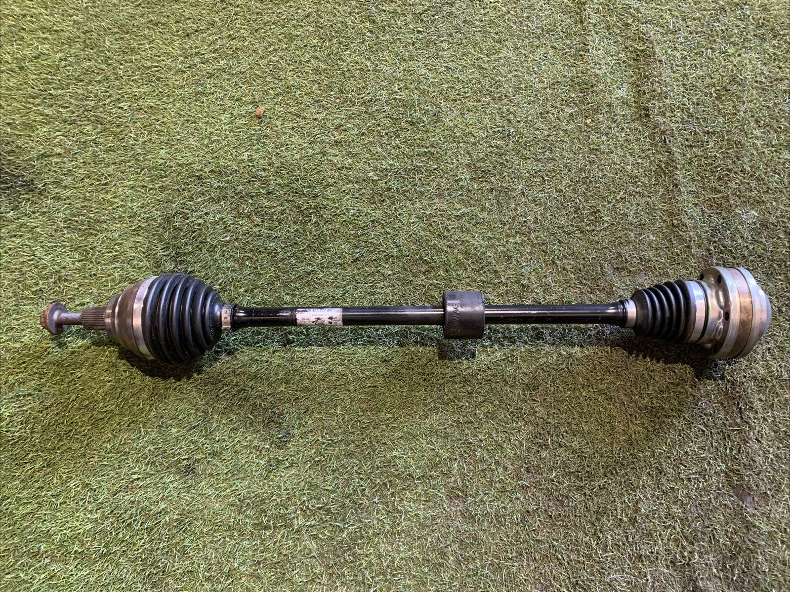 Semiasse Anteriore Destro Volkswagen Tiguan 2018 1.4 Benzina 3Q0407272AR