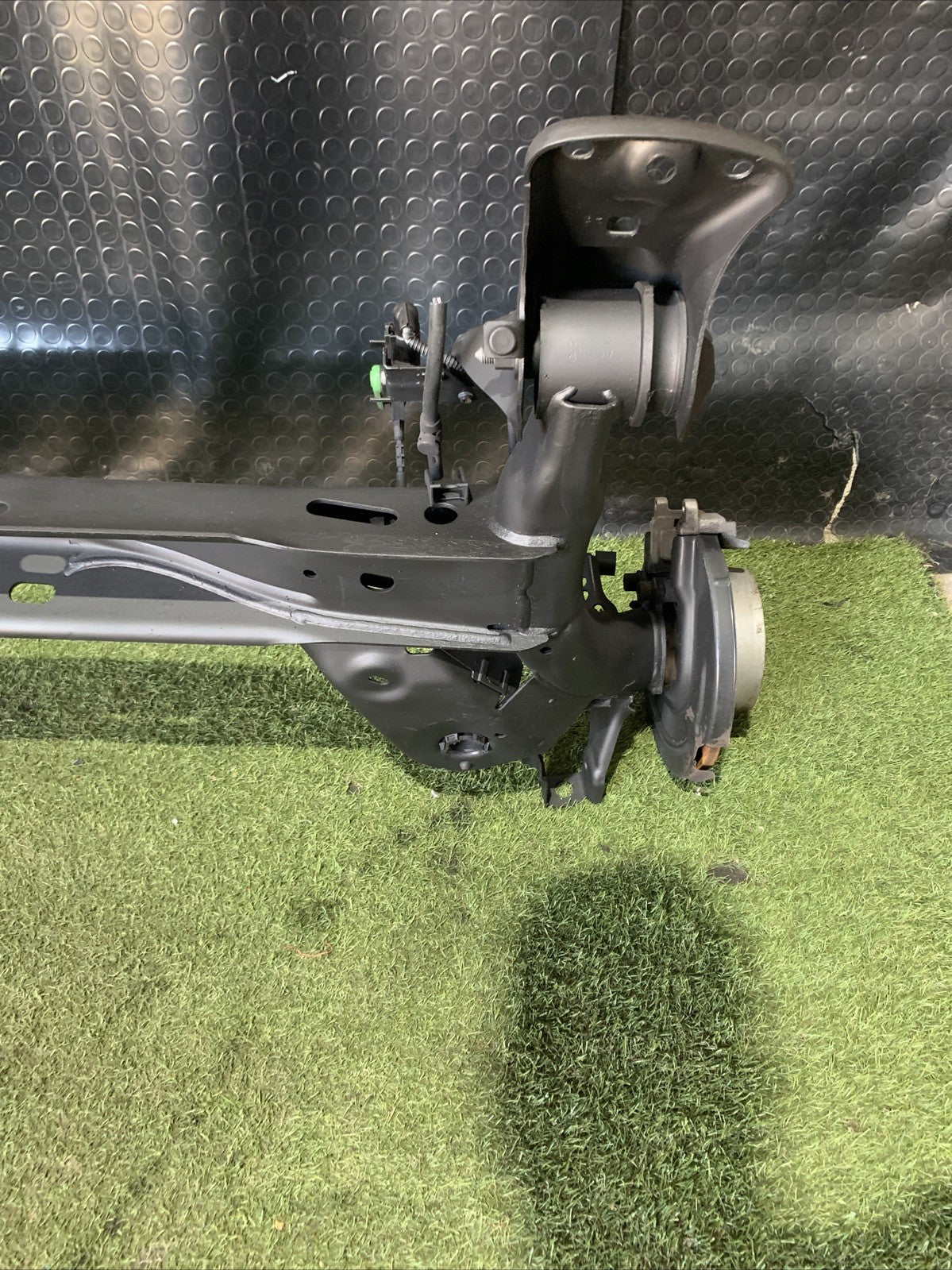 Ponte Assale Posteriore Volkswagen Golf 7 1.6 5Q0501049BJ (2)