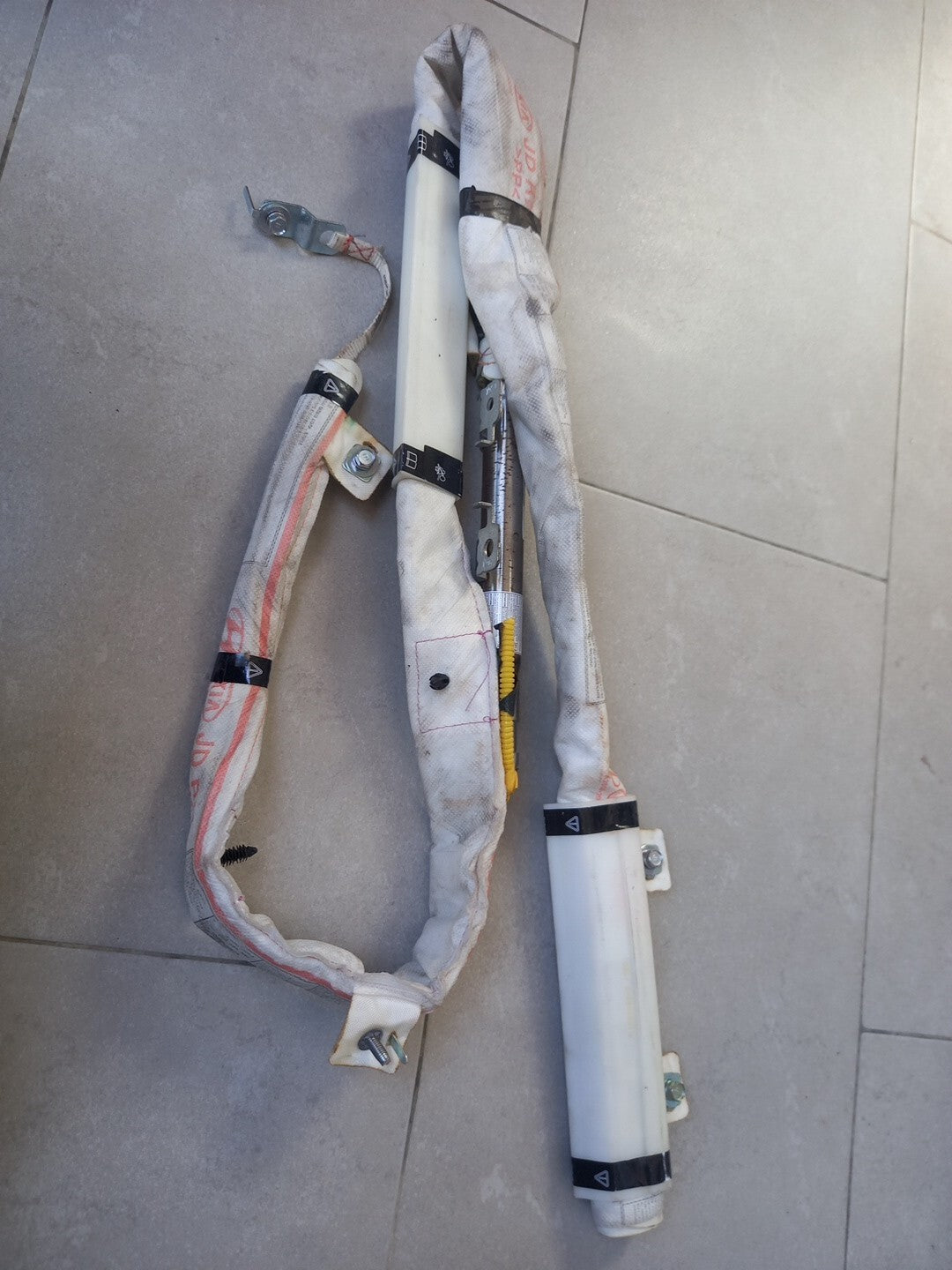 85020A2000 AIRBAG LATERALE A TENDINA DX KIA CEE'D II (2°SERIE) 1.6 CRDI 16V MAN 