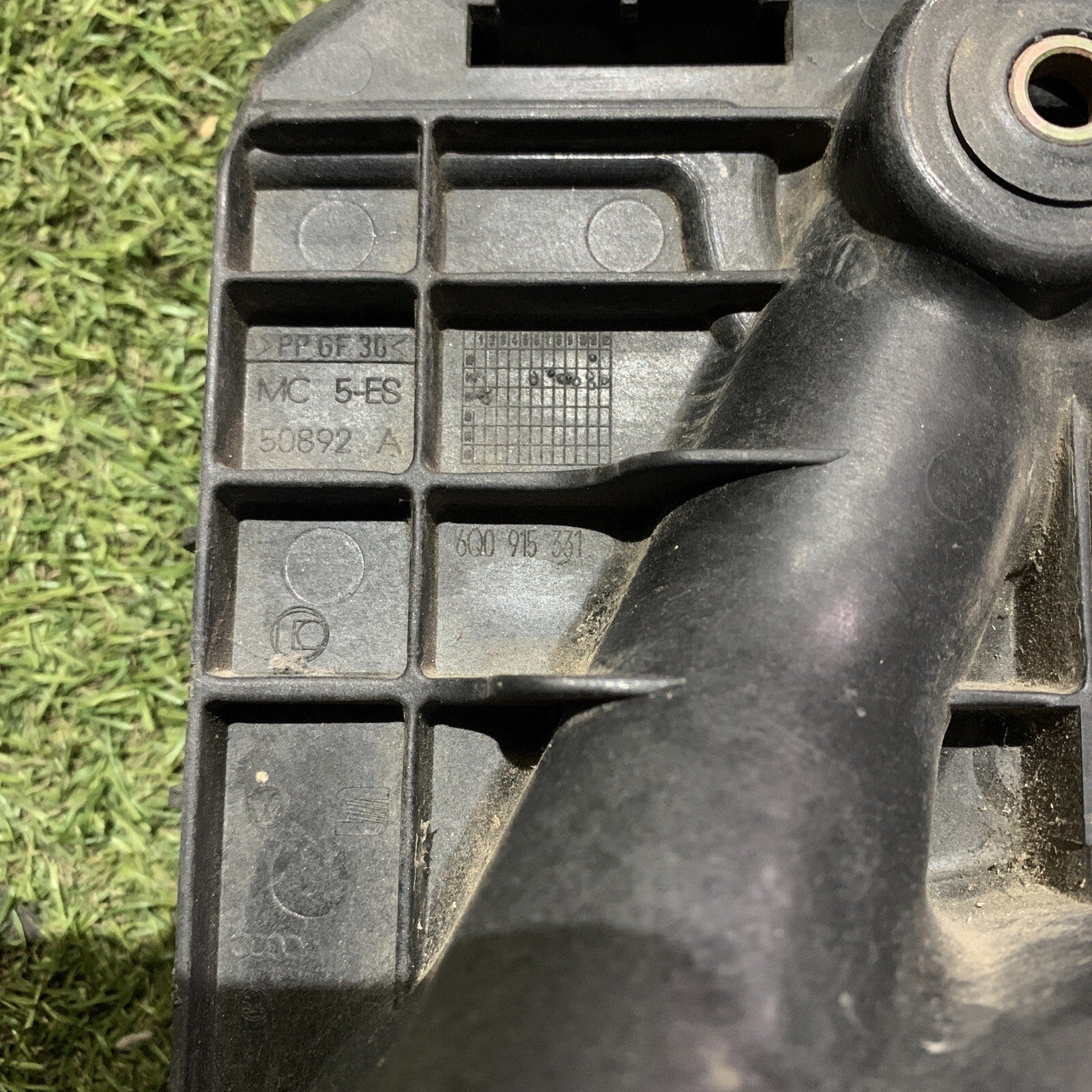 PORTA BATTERIA 6Q0915331  VW Polo 1.2 4 Serie (9N)