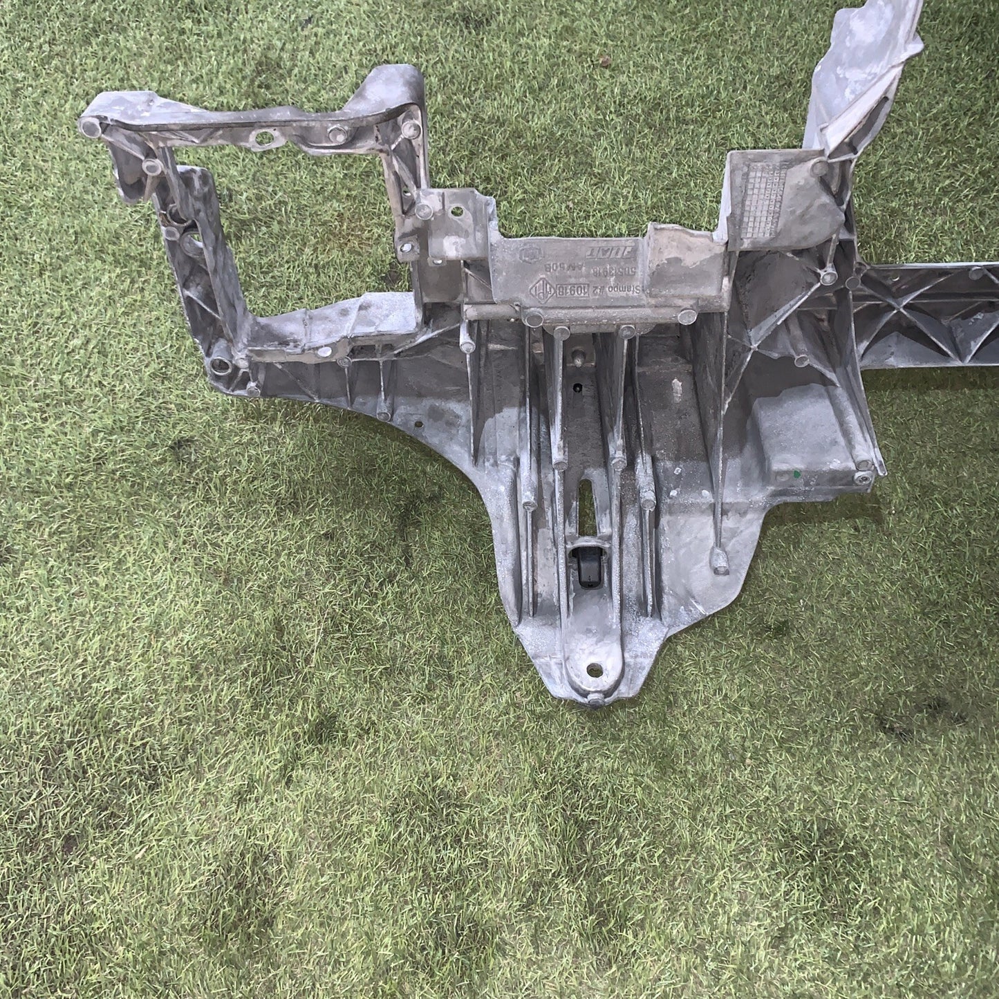 Traversa Supporto Cruscotto Alfa romeo Giulietta 50513918