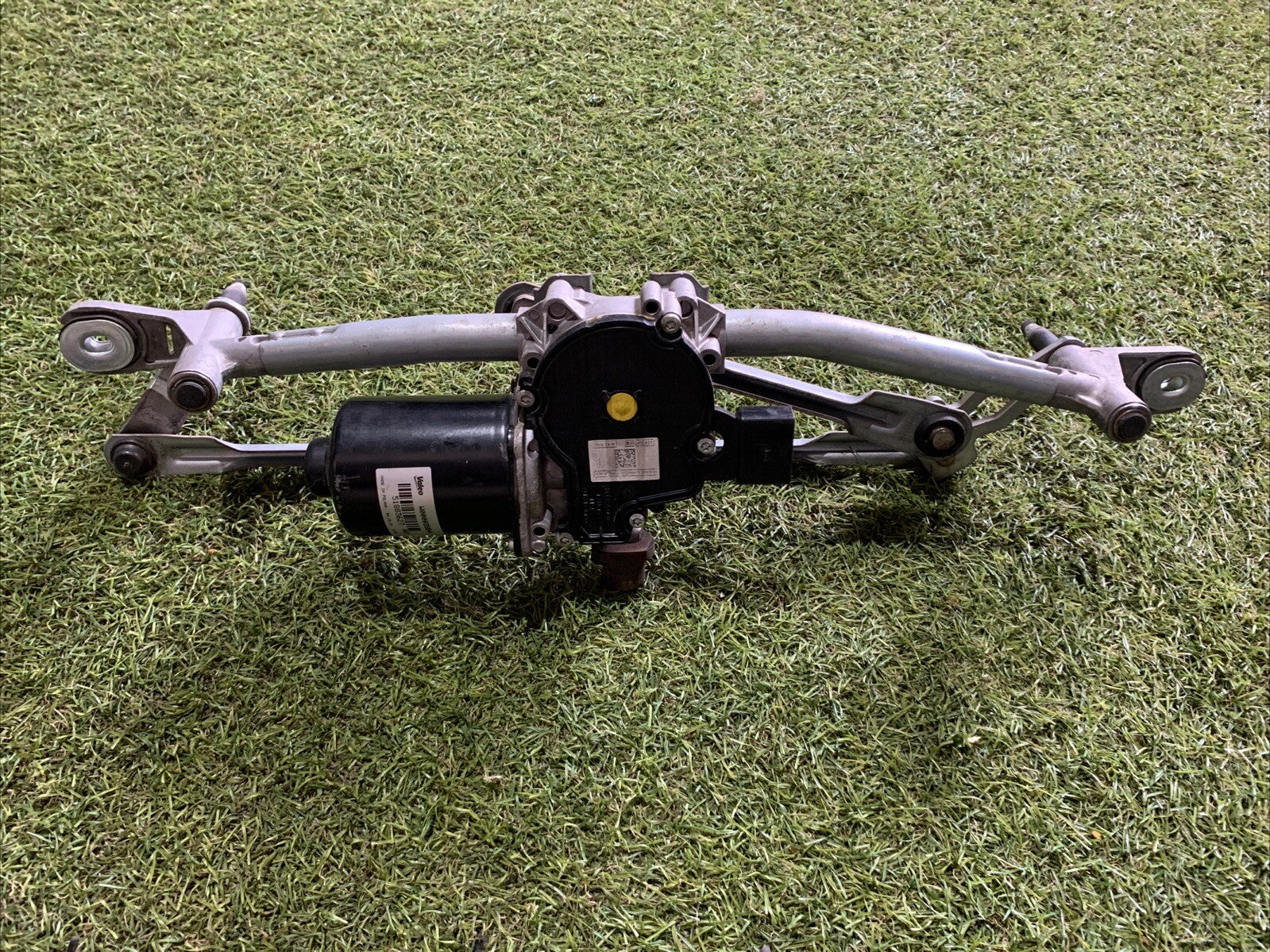 MOTORINO TERGICRISTALLO ANTERIORE PER FIAT 500 L Serie (351_352) 51883627 (12>)