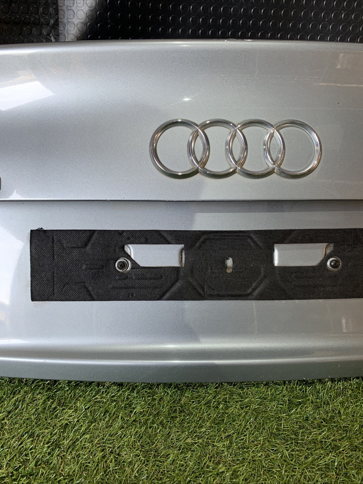 cofano baule bagagliaio posteriore audi A4 berlina 2010