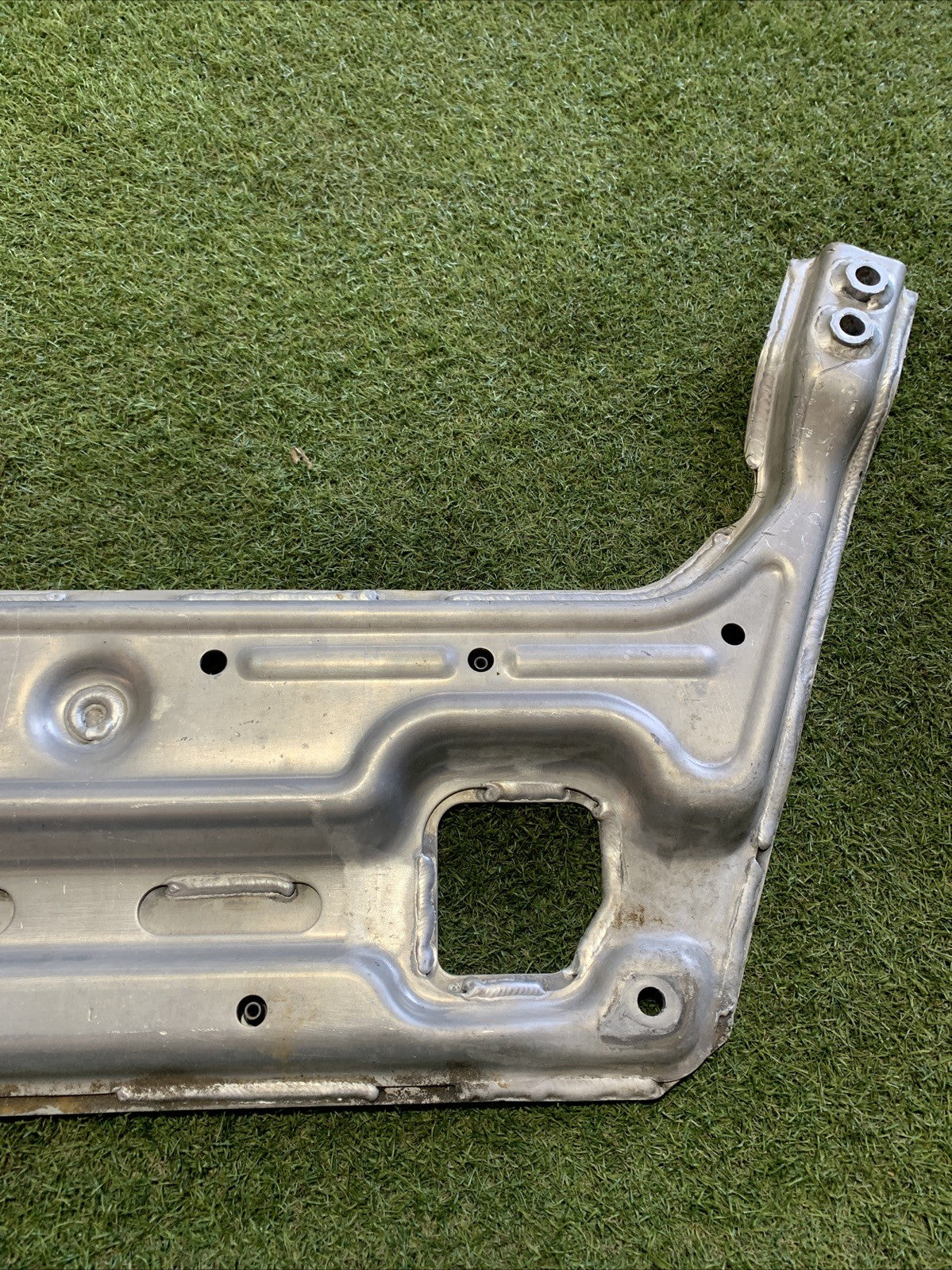 Rinforzo Assale Anteriore Maserati Levante 670031978