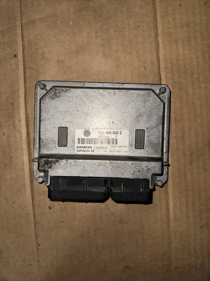 03D906032C CENTRALINA MOTORE VOLKSWAGEN Polo 4° Serie 1200 Benzina