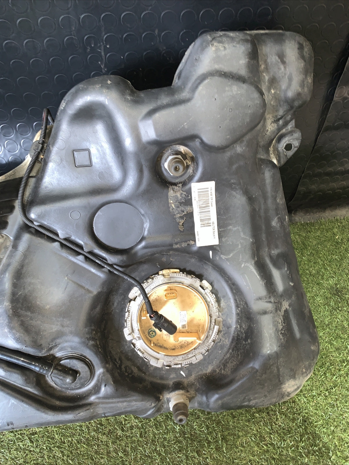 Serbatoio Vw T-roc 5Q020103 4 Ruote Motrici