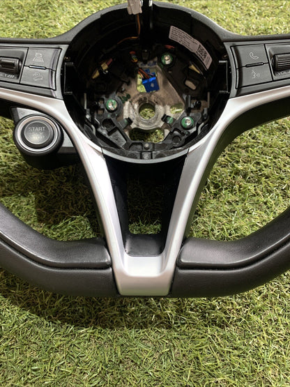 Volante Sterzo Alfa Romeo Stelvio Anno 2019 01561477630 Originale