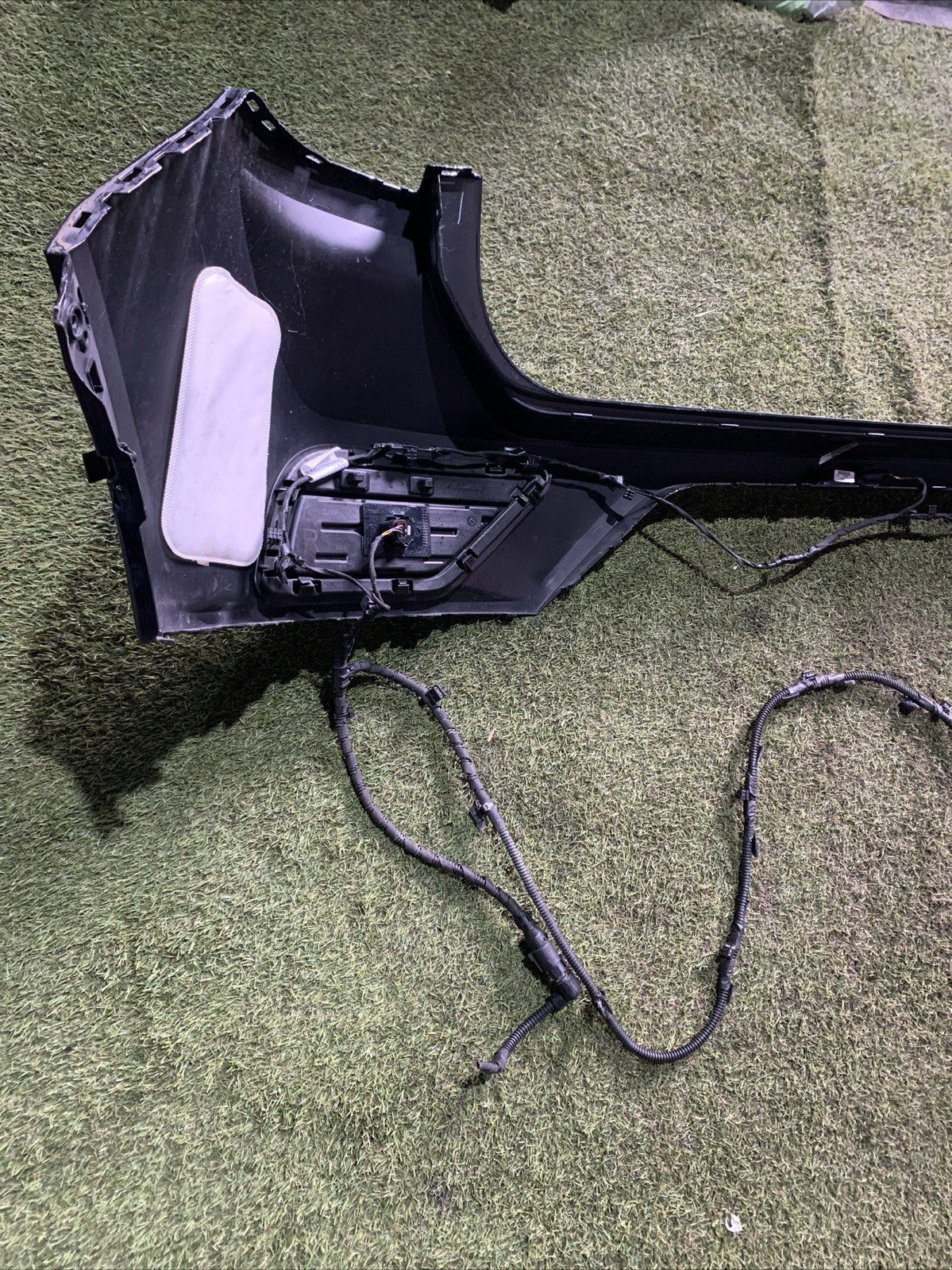 PARAURTI POSTERIORE PER VOLKSWAGEN T-Roc Serie 2GA807421D (17>)