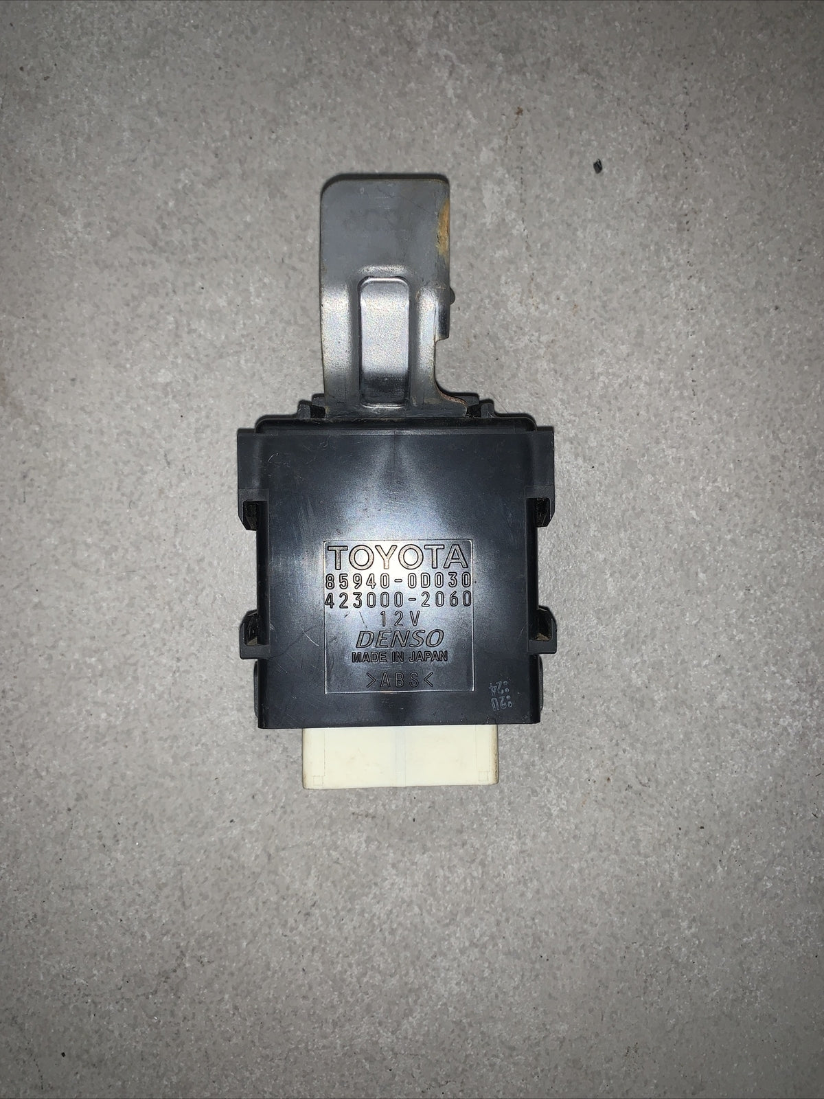 CENTRALINA MODULO COMFORT TOYOTA YARIS 1.0 BENZINA 2014-2017 85940-0D030