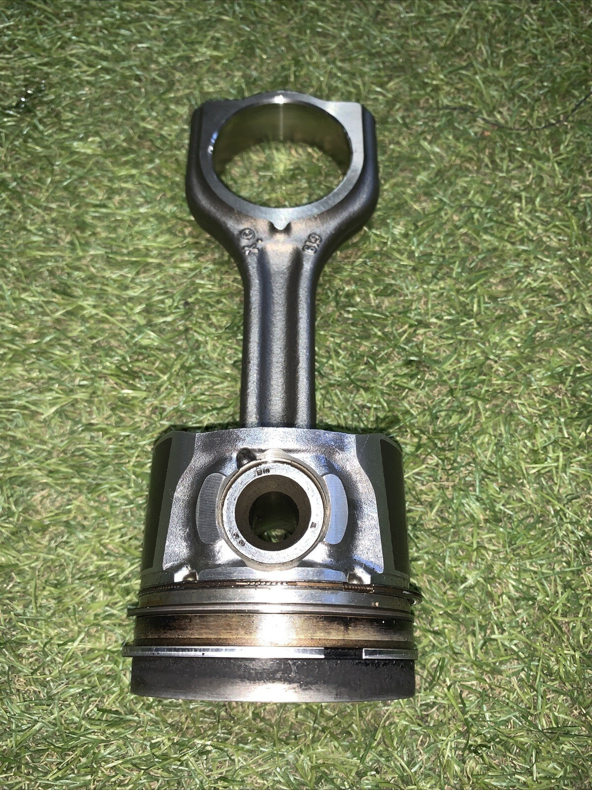 Pistone Motore Peugeot 2008 1.6 Diesel 9H05 1607373680 (2)