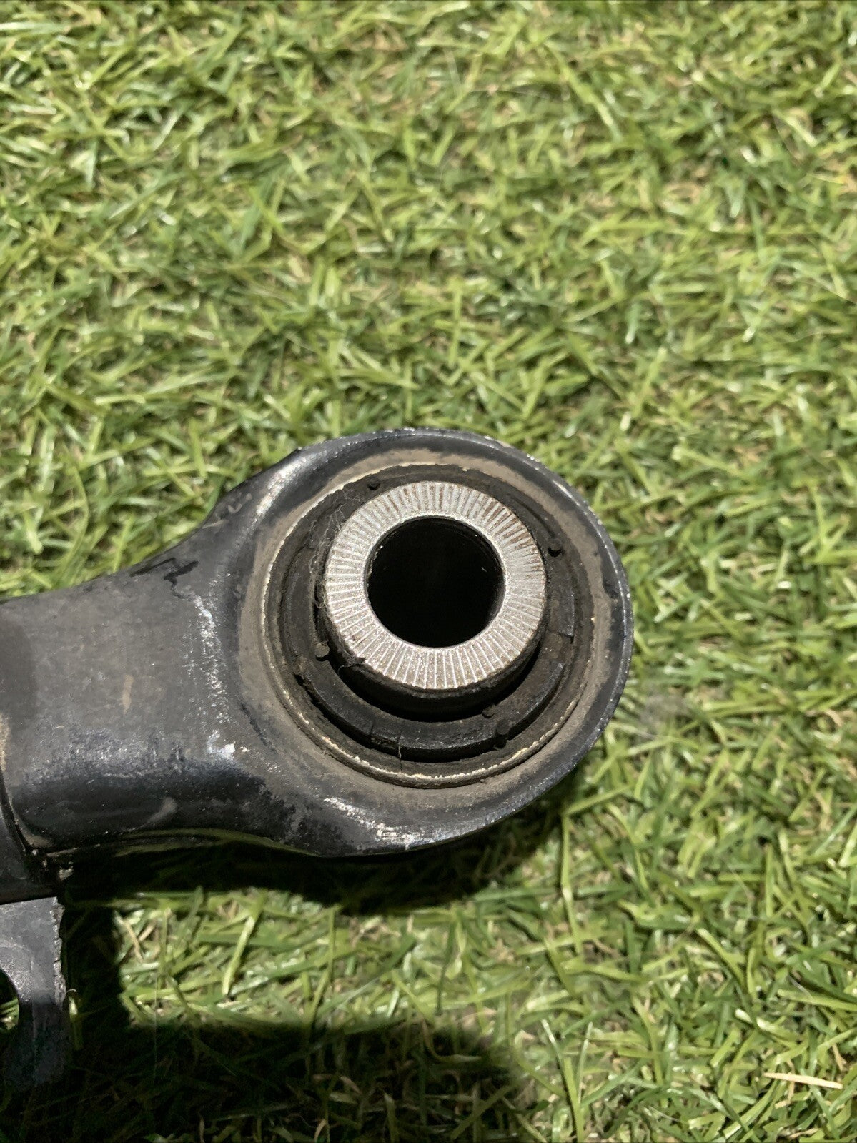 Braccio Oscillante Posteriore Sinistro Volkswagen Golf 8R 2.0 Benzina 5Q0505323D