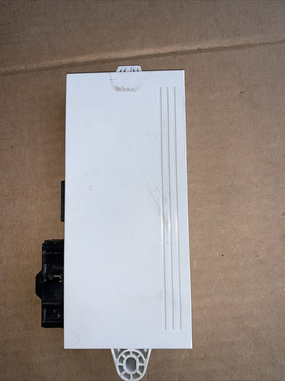 61.35-6943759 CENTRALINA MODULO DI CONTROLLO BMW SERIE1 E 87 2005