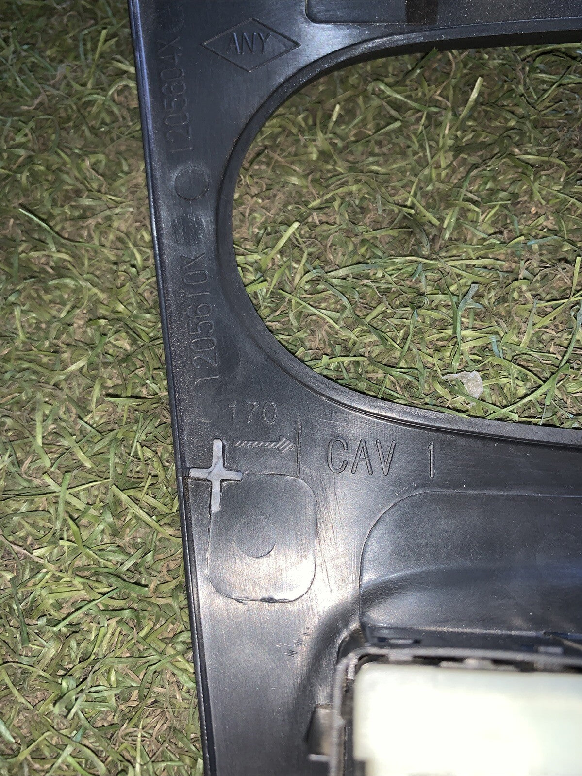 PULSANTIERA CENTRALE CRUSCOTTO DACIA SANDERO 2013 275009384R