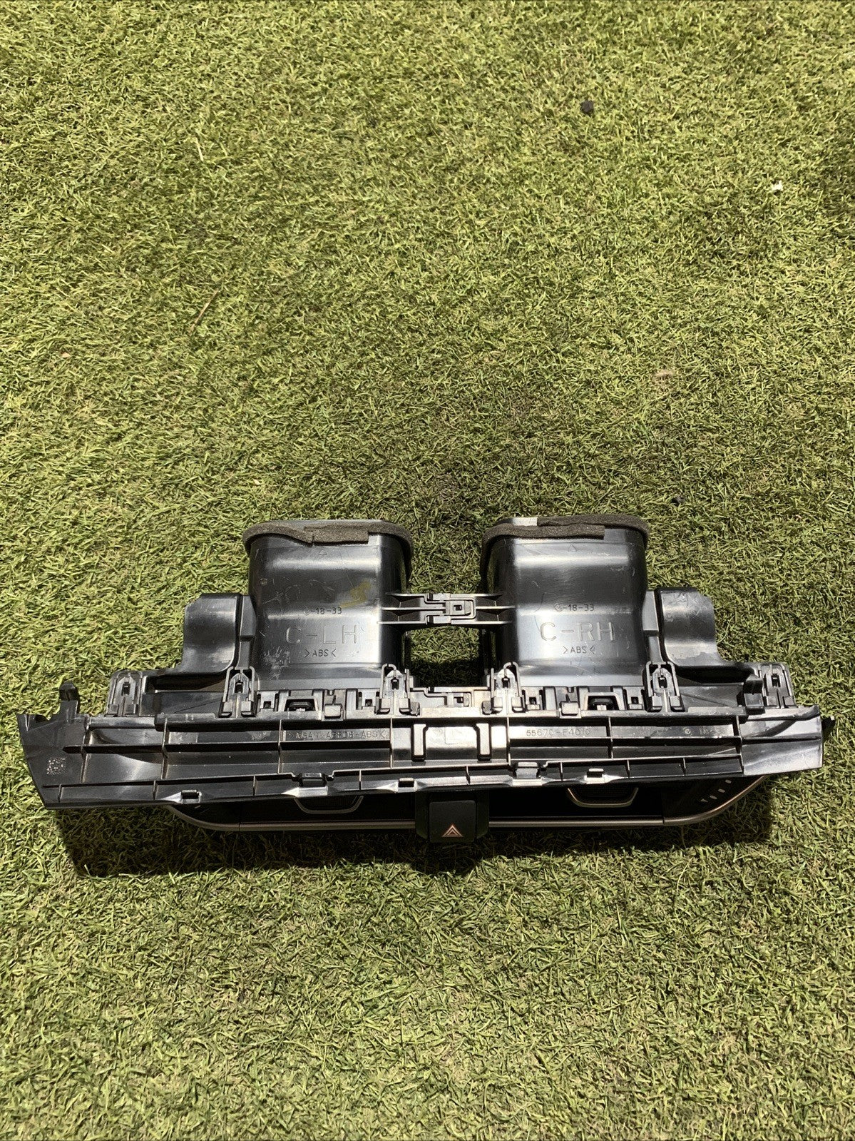 55670F4010 Bocchetta aria cruscotto centrale TOYOTA CHR 1.8B IBRIDA 2017