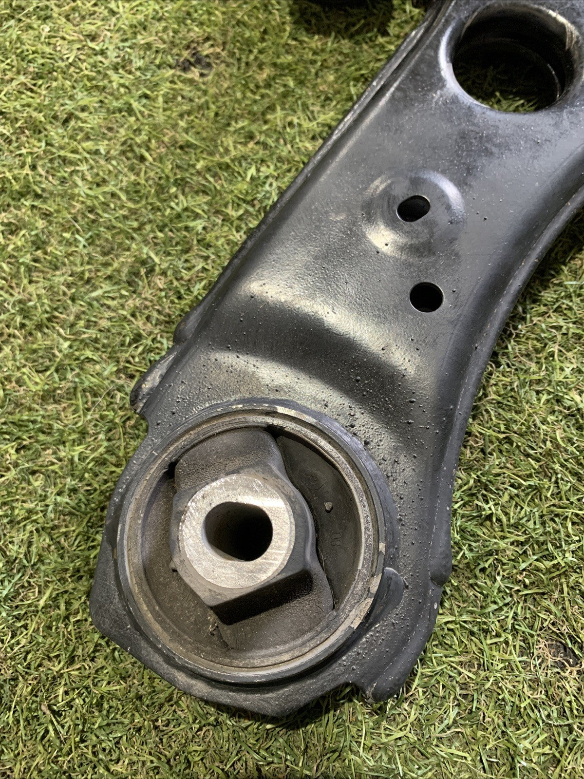 BRACCIO OSCILLANTE ANTERIORE DESTRO PER JEEP Compass 2.0 00519397510 (16 )