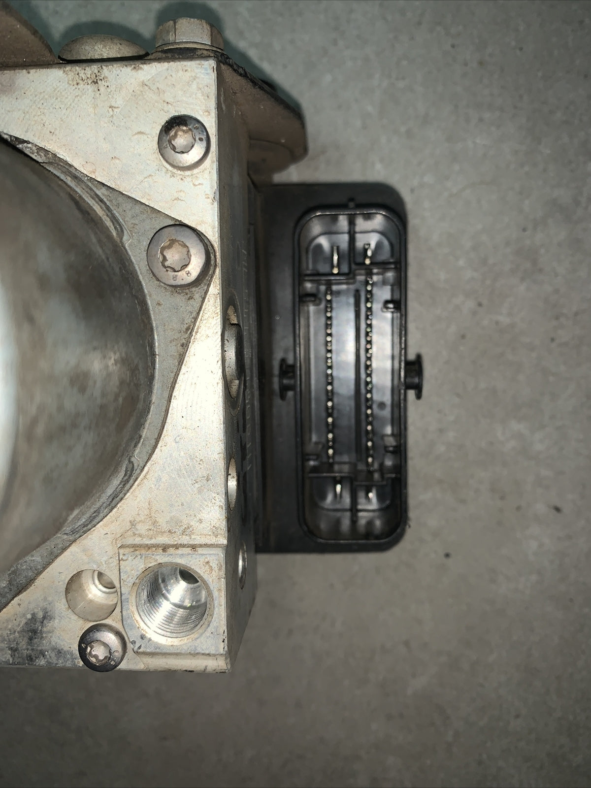 POMPA ABS VOLKSWAGEN UP  / SEAT Mii SKODA CITIGO 1S0614517L