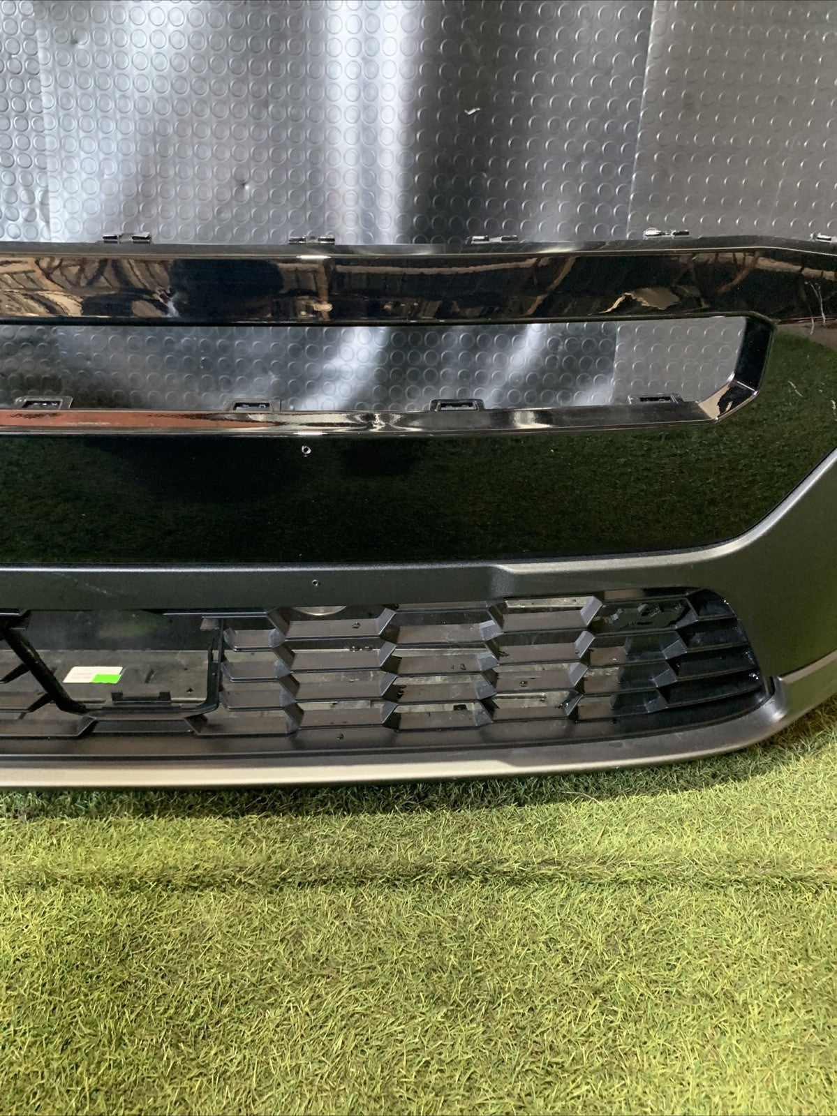 PARAURTI ANTERIORE JEEP AVENGER 2025