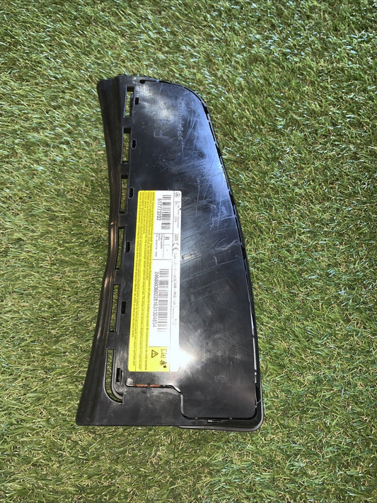 Airbag laterale anteriore DX per Mercedes Classe A/GLA anno 2015 cod: 617773202