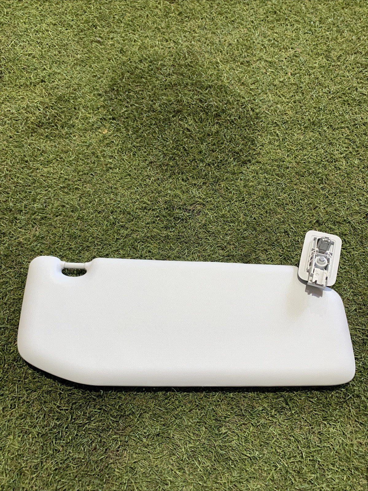 Aletta Parasole Sinistra Peugeot 208 2017 16125932