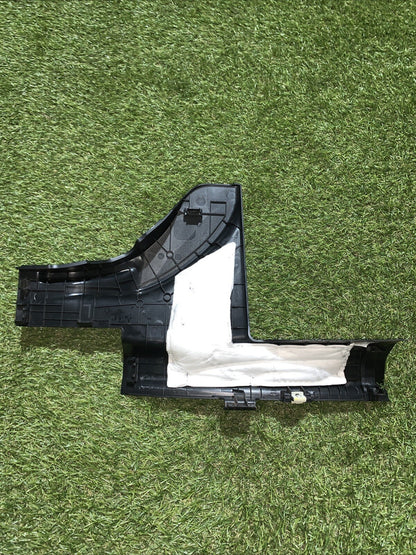 Coperchio Battitacco Posteriore Sinistro Kia Sportage 2023 CODICE 85876-R2000