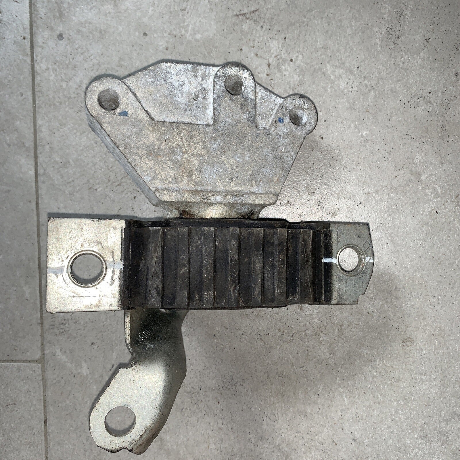 SUPPORTO MOTORE DX FIAT PANDA (312_319_519) 1.3 MULTIJET, 51932522