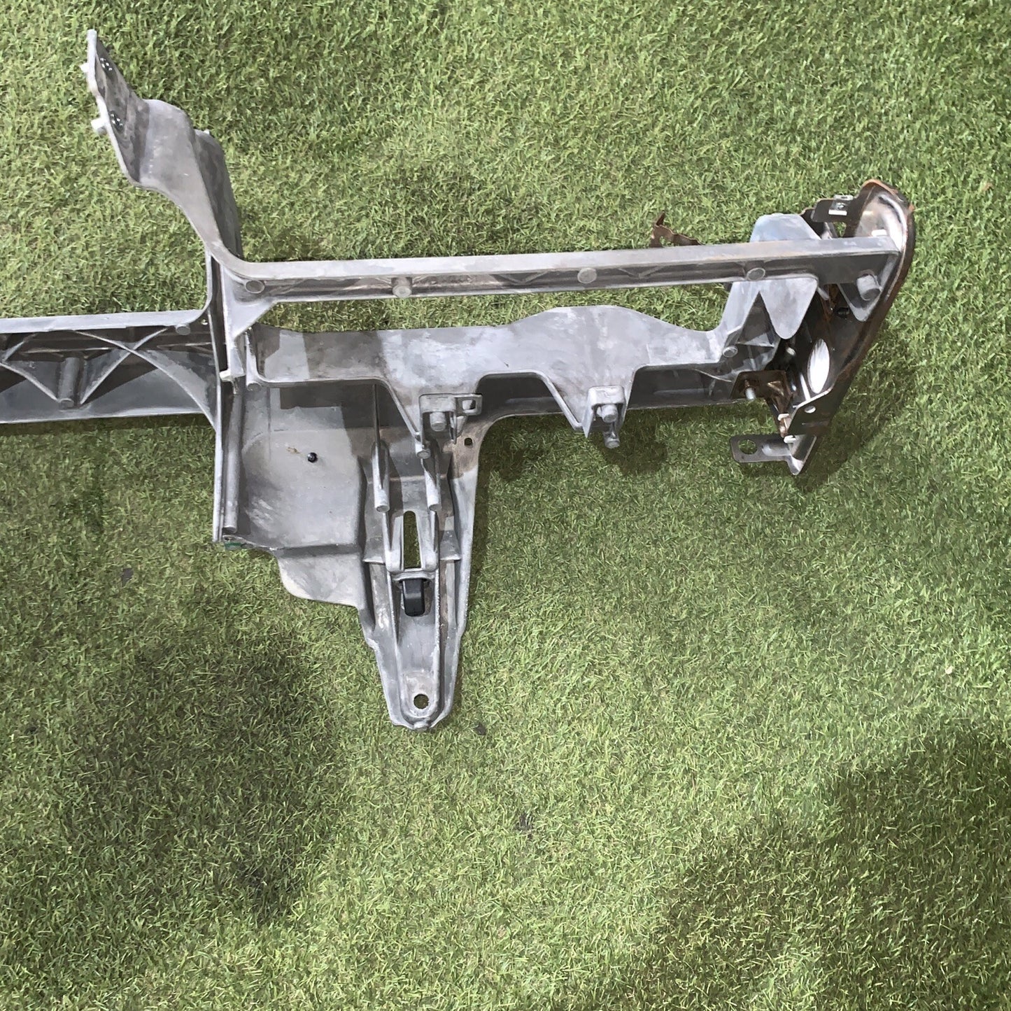 Traversa Supporto Cruscotto Alfa romeo Giulietta 50513918