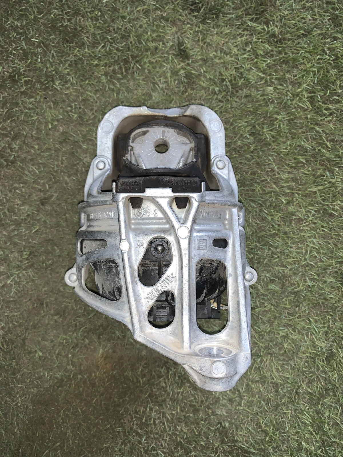 Supporto Motore Sinistro Audì Q5 2022 4M0199371FJ Originale