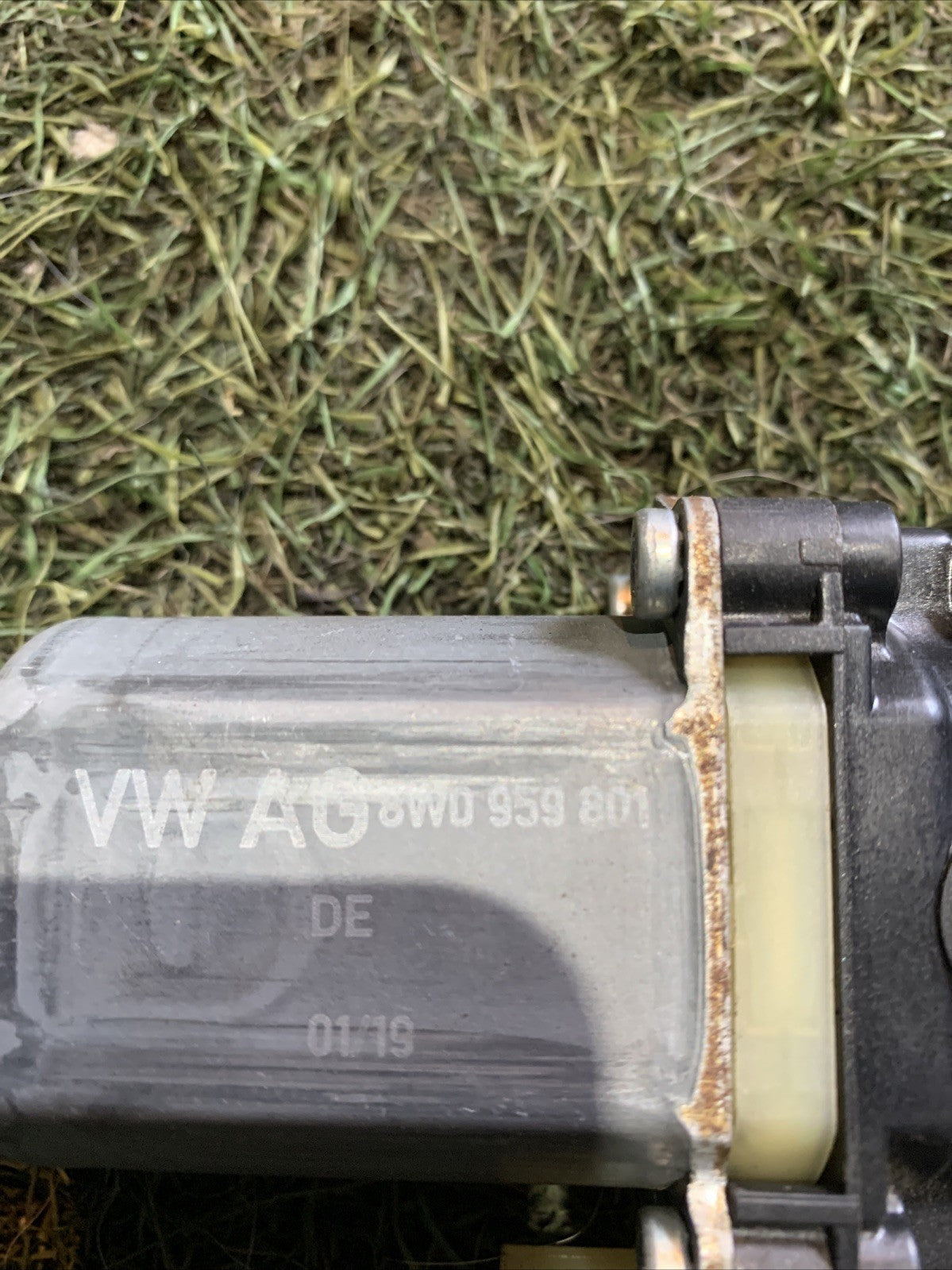 Motorino Alzavetro Anteriore Sinistro Audi A4 (8W5) 8W0959801