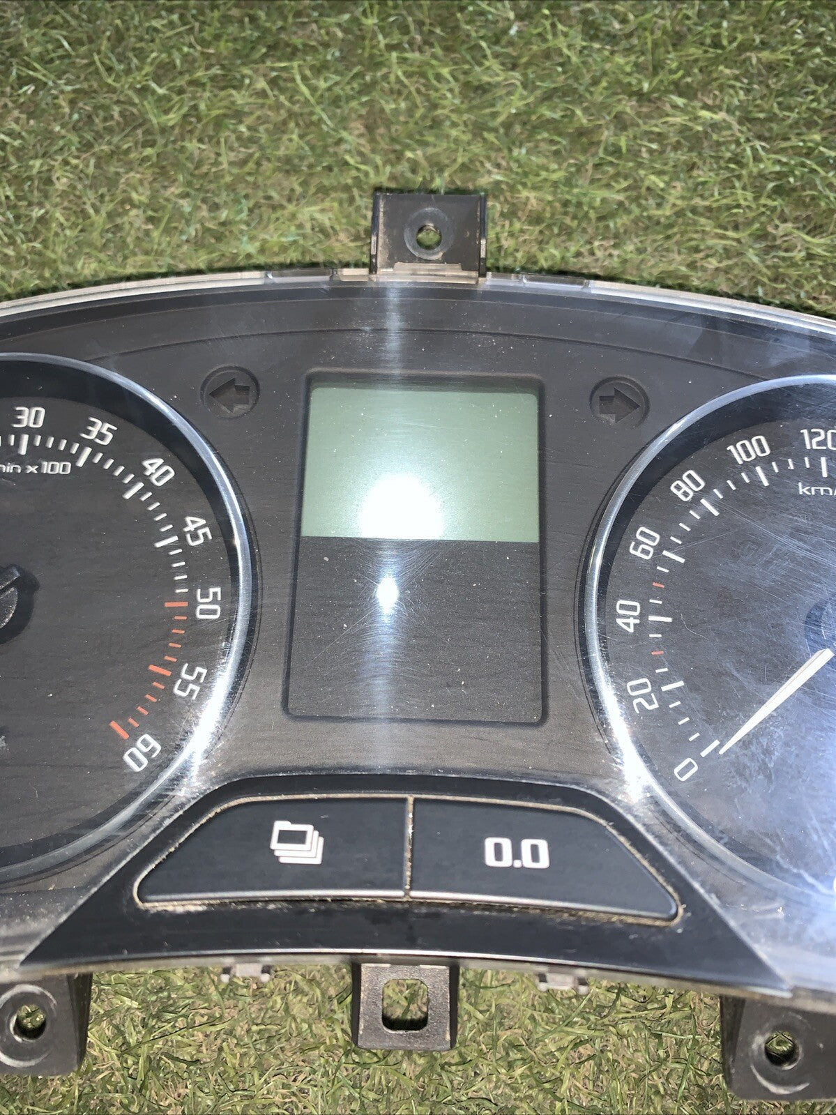 QUADRO QUADRANTE TACHIMETRO STRUMENTO STRUMENTAZIONE SKODA FABIA 2011 1.6 Diesel