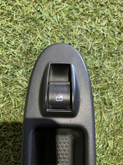 PULSANTIERA ALZACRISTALLO POST DX FIAT 500L (351_352) DAL 2012-, 735521261